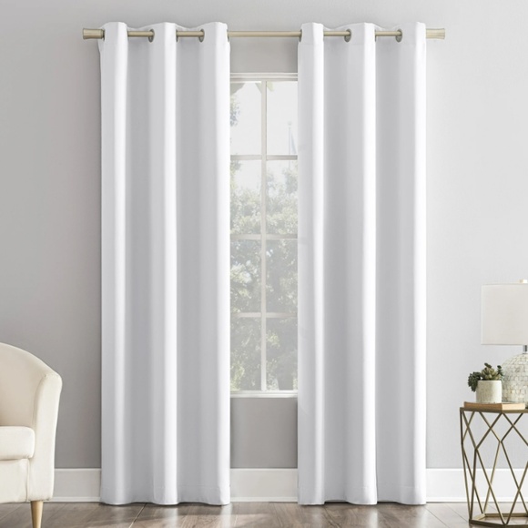 Mainstays Grommet Top Blackout Curtain Panel. - Picture 1 of 3